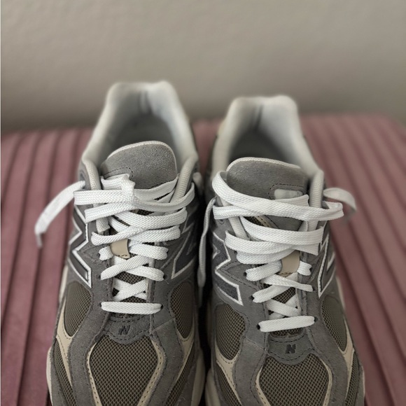 New Balance Gray and Beige Athletic Shoes - Picture 4 of 5